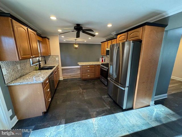 45 DORCHESTER DR, Toms River, NJ 08753