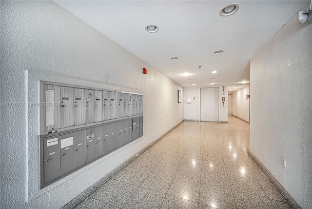 1150 Collins Ave 405, Miami Beach, FL 33139