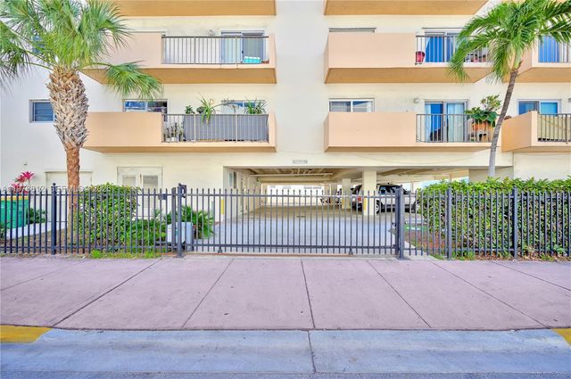 1150 Collins Ave 405, Miami Beach, FL 33139