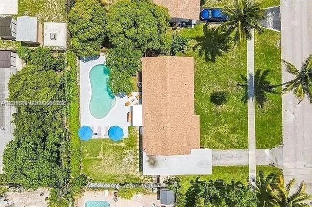 4120 NW 3rd Way, Deerfield Beach, FL 33064