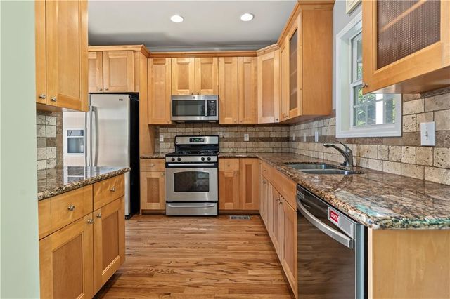1581 Edgeley Way, Lawrenceville, GA 30044