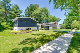 222 S Maple Street, Palatine, IL 60067