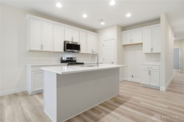 4202 Ellason Court, Dayton, OH 45440