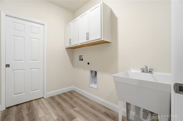 4202 Ellason Court, Dayton, OH 45440