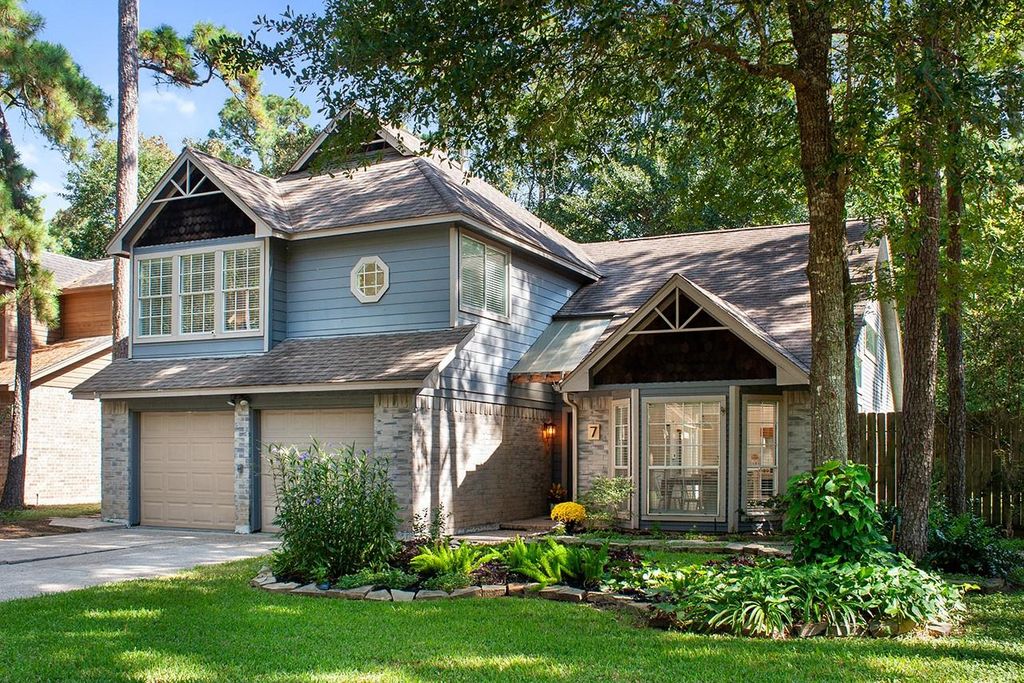 7 Dusky Meadow Place, The Woodlands, TX 77381