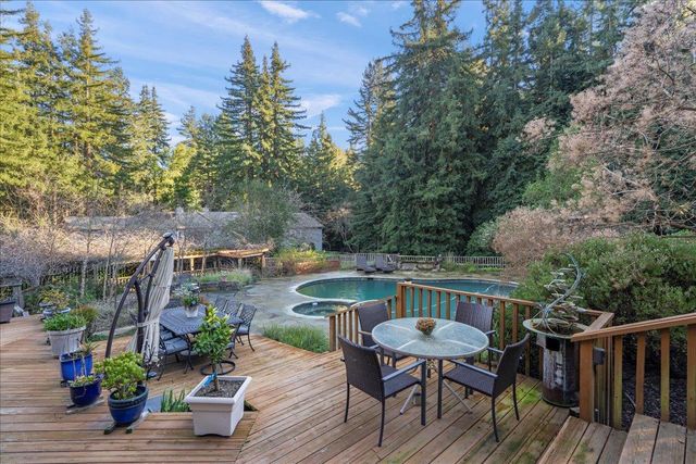 22116 Call Of The Wild Road, Los Gatos, CA 95033