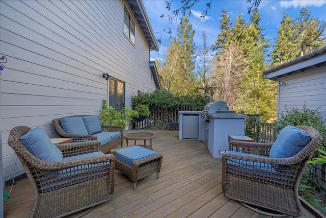 22116 Call Of The Wild Road, Los Gatos, CA 95033