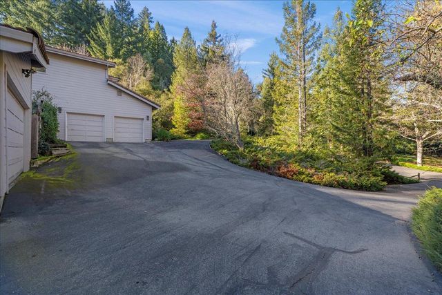 22116 Call Of The Wild Road, Los Gatos, CA 95033