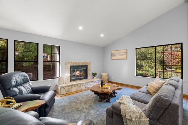 22116 Call Of The Wild Road, Los Gatos, CA 95033