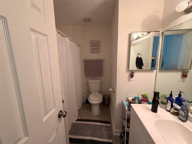 2501 Gulf Freeway 4A, Dickinson, TX 77539