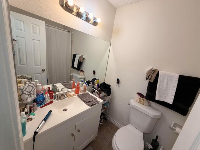 2501 Gulf Freeway 4A, Dickinson, TX 77539