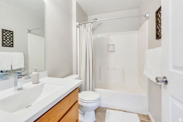 8832 N JEFFERSON DR, Eagle Mountain, UT 84005