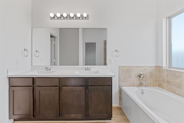 1324 Chad DR, Round Rock, TX 78665