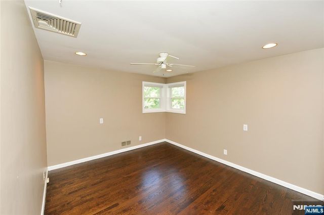 38 Griswold Place, Glen Rock, NJ 07452