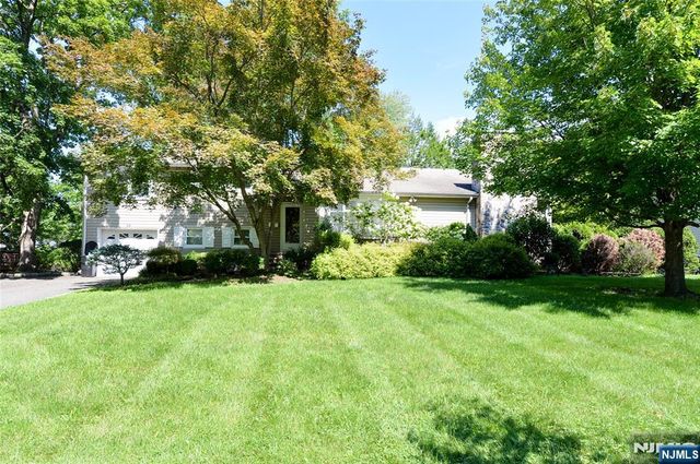 38 Griswold Place, Glen Rock, NJ 07452
