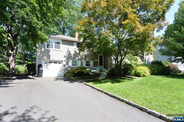 38 Griswold Place, Glen Rock, NJ 07452