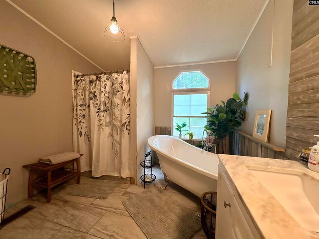 930 Peach Festival Road, Gilbert, SC 29054