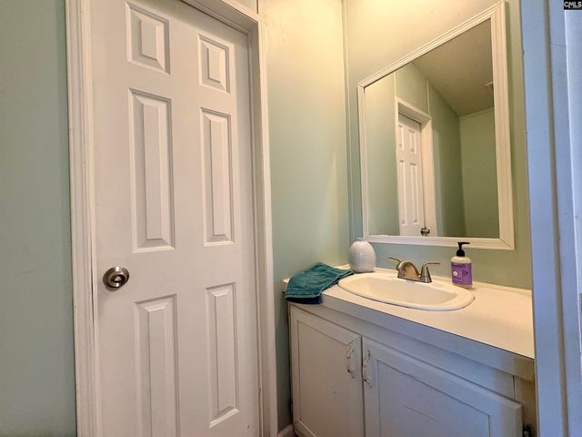 930 Peach Festival Road, Gilbert, SC 29054