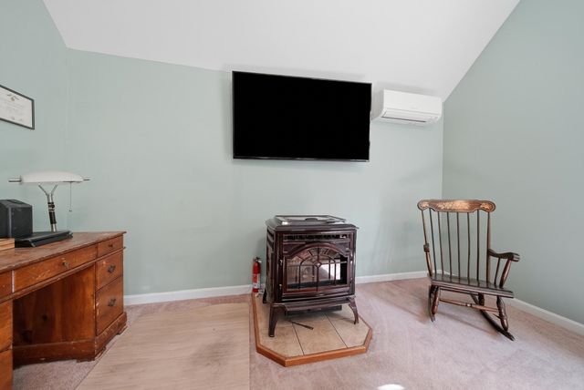 28 Chelsea Court, Henniker, NH 03242