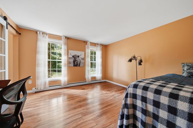 28 Chelsea Court, Henniker, NH 03242