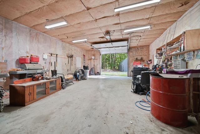 28 Chelsea Court, Henniker, NH 03242