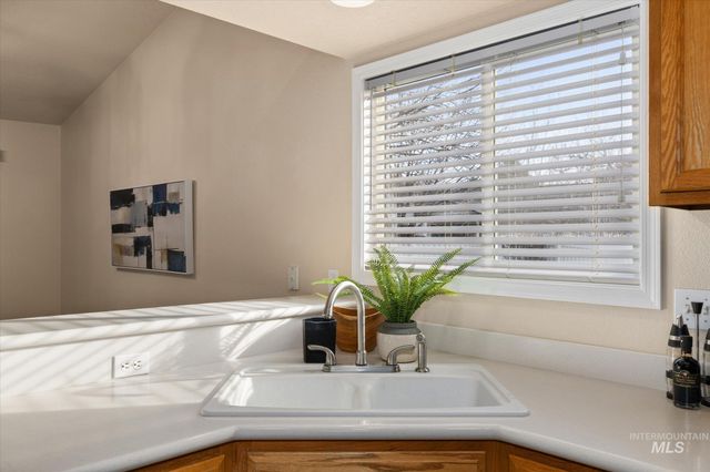 4222 S Skyridge Way, Boise, ID 83709