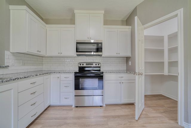 6139 Eastwood, Gilmer, TX 75645