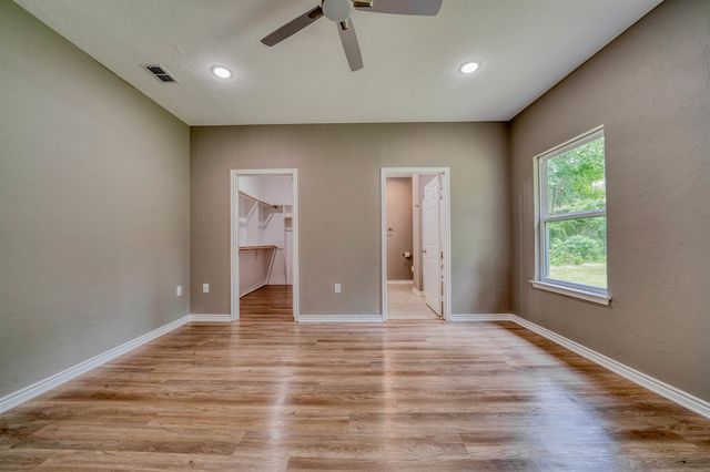 6139 Eastwood, Gilmer, TX 75645