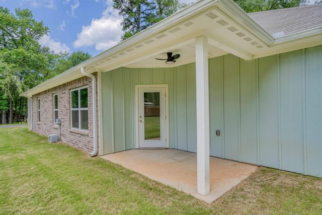 6139 Eastwood, Gilmer, TX 75645