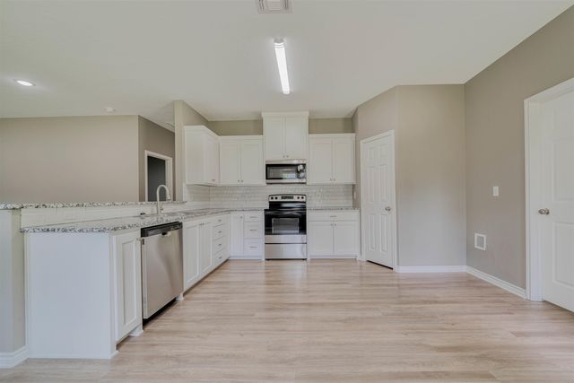 6139 Eastwood, Gilmer, TX 75645