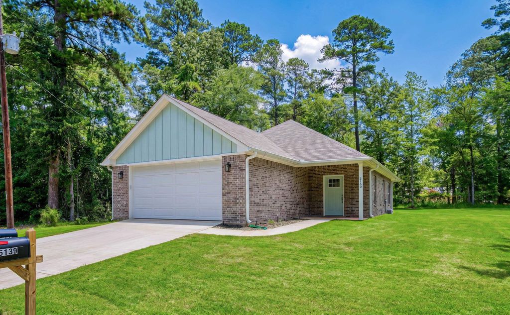 6139 Eastwood, Gilmer, TX 75645