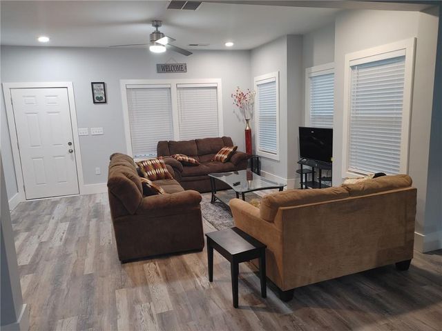 3898 KING ARTHUR SW Road, Atlanta, GA 30331