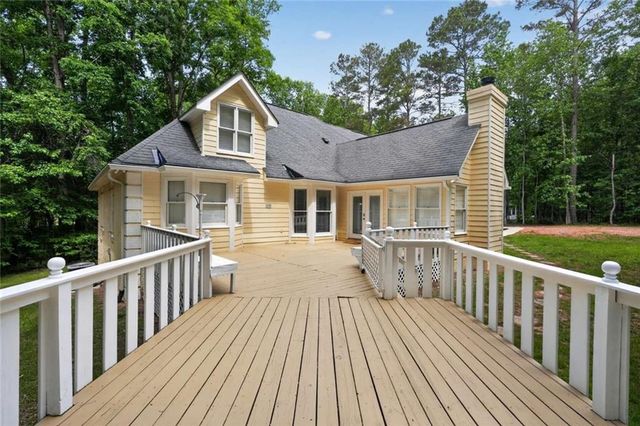 185 Courtland Drive, Fayetteville, GA 30215