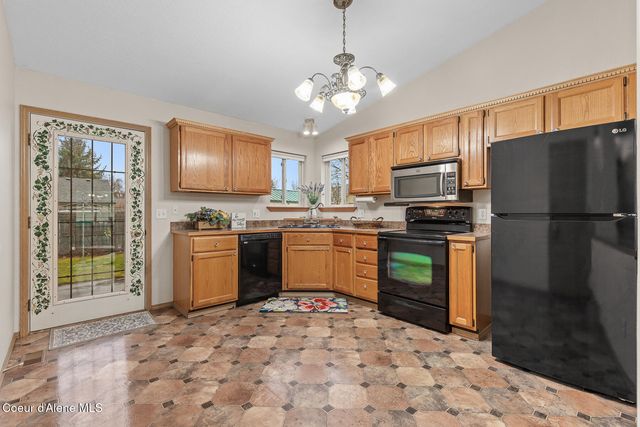 3163 N 12th ST, Coeur D'alene, ID 83815