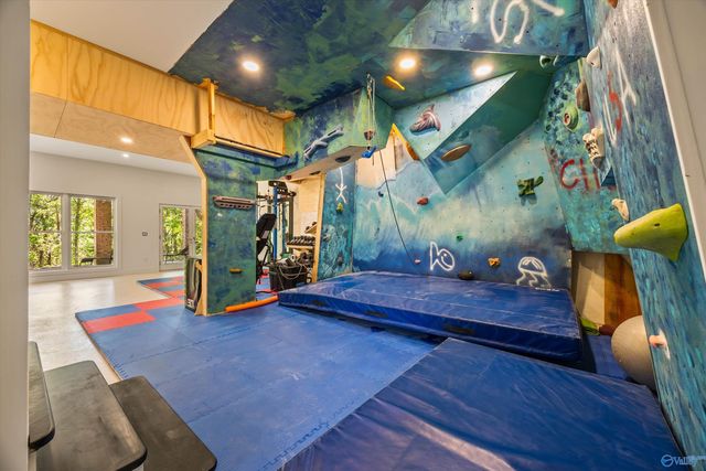 11005 Stone Mountain Drive, Huntsville, AL 35803