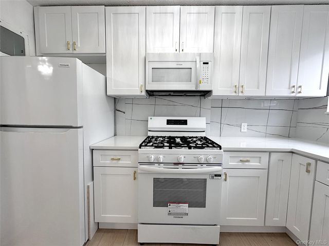 153 Fifth Avenue 5, Pelham, NY 10803