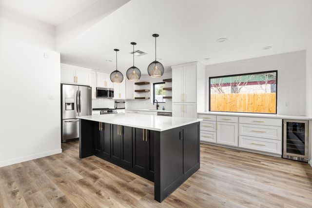 612 Meadowbrook DR, Georgetown, TX 78628