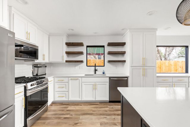 612 Meadowbrook DR, Georgetown, TX 78628