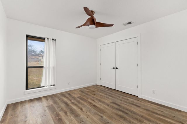 612 Meadowbrook DR, Georgetown, TX 78628