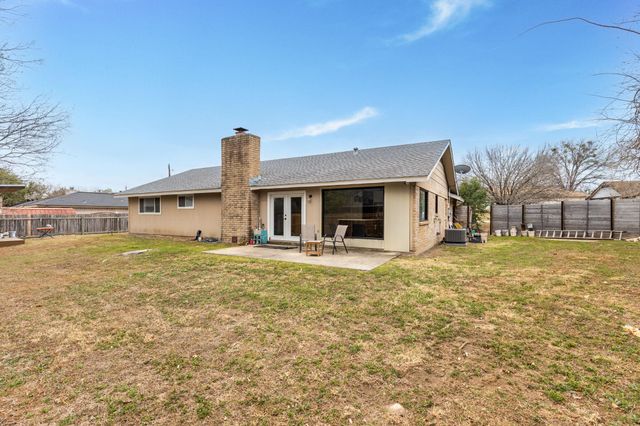 612 Meadowbrook DR, Georgetown, TX 78628