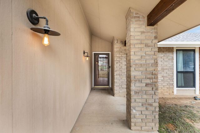 612 Meadowbrook DR, Georgetown, TX 78628