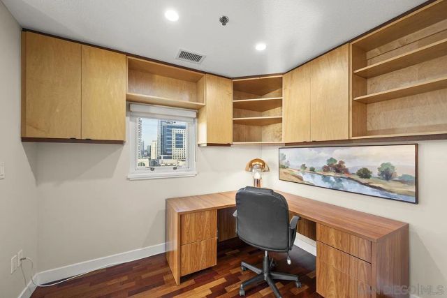 700 W Harbor 1204, San Diego, CA 92101