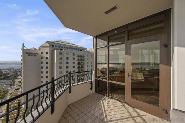 700 W Harbor 1204, San Diego, CA 92101