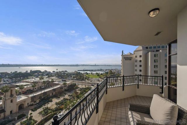 700 W Harbor 1204, San Diego, CA 92101