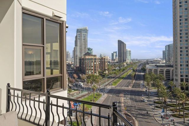 700 W Harbor 1204, San Diego, CA 92101