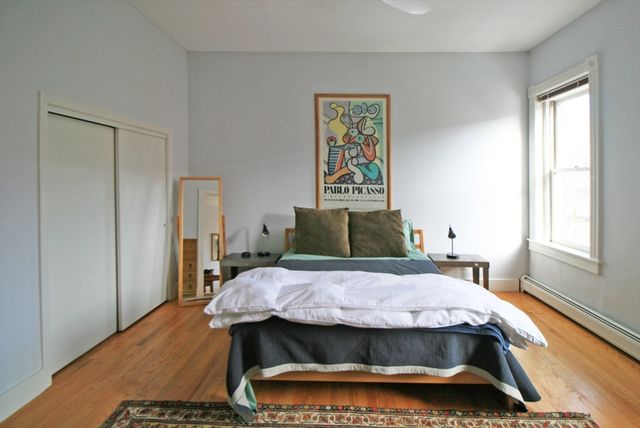 29 Pleasant St 1, Northampton, MA 01060