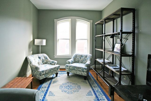 29 Pleasant St 1, Northampton, MA 01060