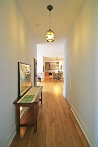 29 Pleasant St 1, Northampton, MA 01060