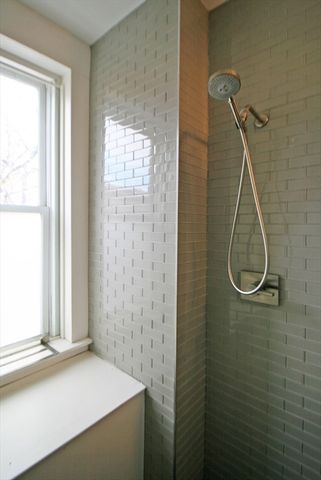 29 Pleasant St 1, Northampton, MA 01060