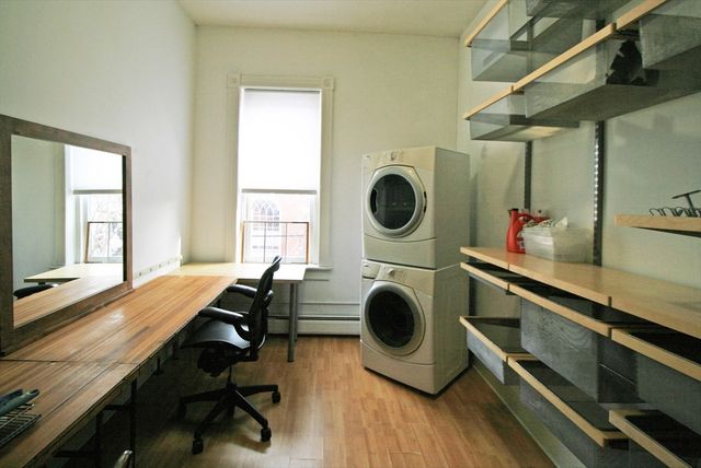 29 Pleasant St 1, Northampton, MA 01060